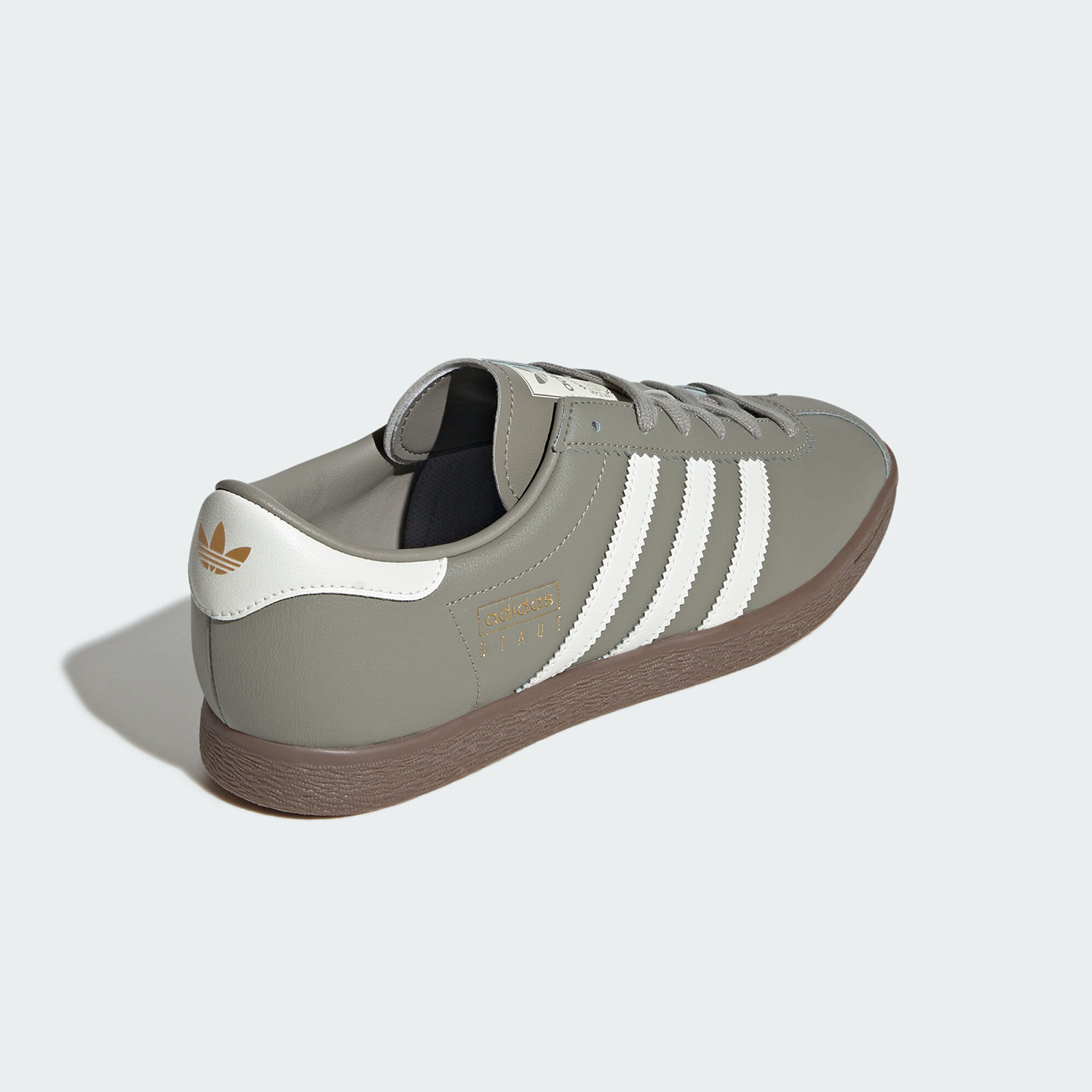 Sepatu papan kasual ringan tah - Adidas Shoes Samba ulasan dan harga